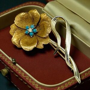 Vintage Boucher Gold Tone Flower Brooch – Turquoise Cabochons ~Signed & Numbered